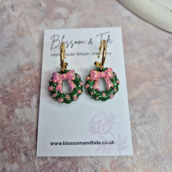 Christmas Glitter Wreath Earrings – Green & Pink Festive Hoops
