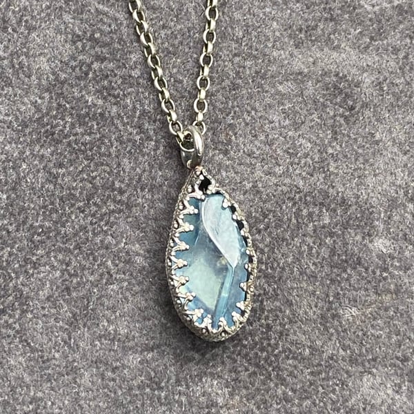 Aquamarine and Silver pendant