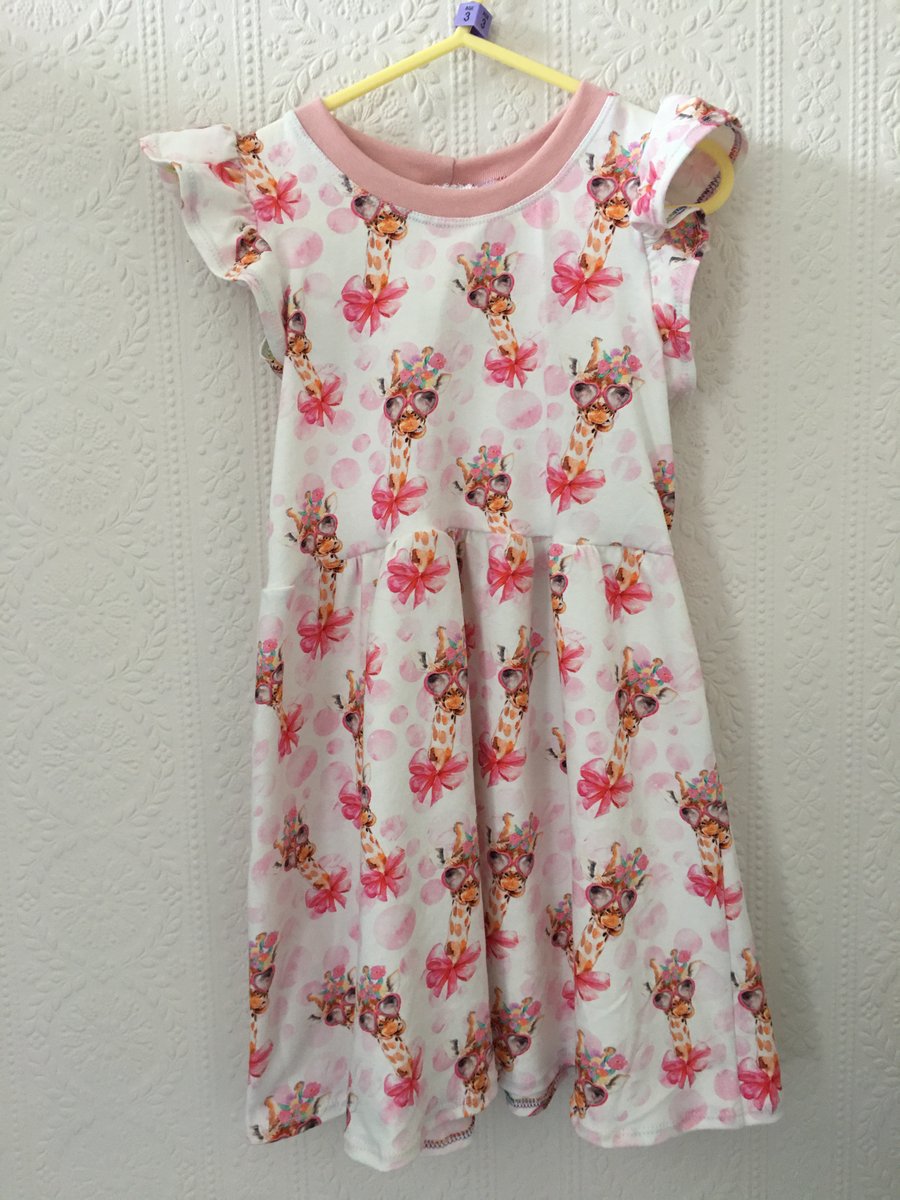 Summer dress, age 3 years - giraffe