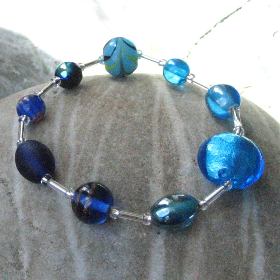 Glass Bead Elastic Bracelet in Blue