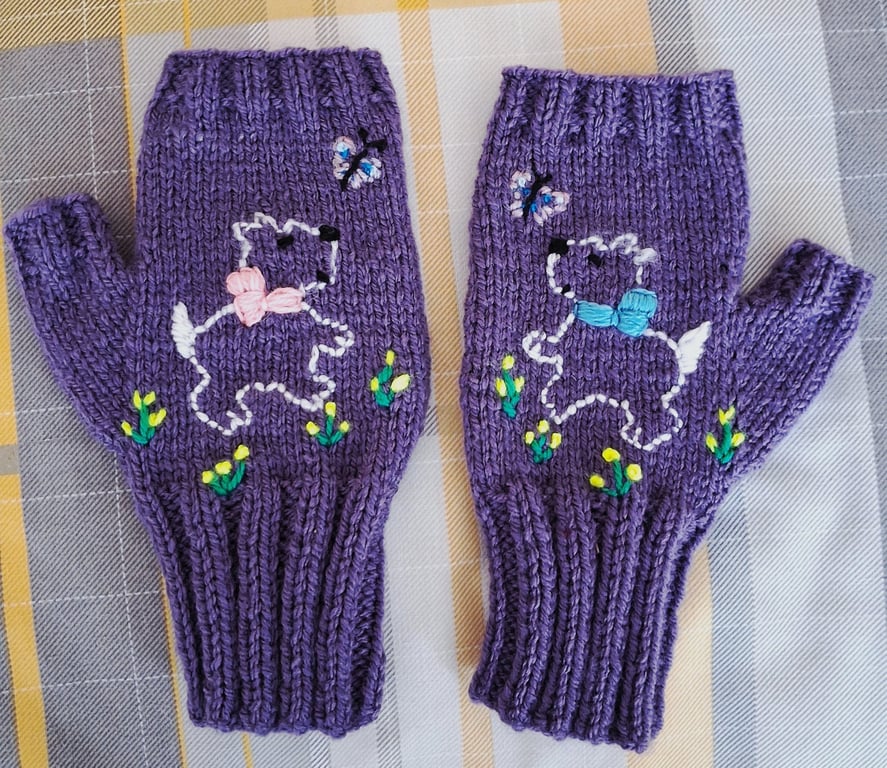 Hand Knitted And Embroidered Purple Fingerless Gloves With Dogs (J183)