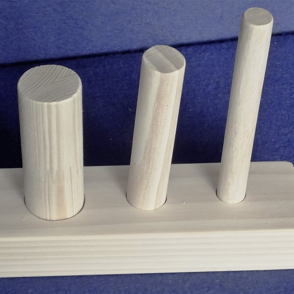 Wooden cylinder counting toy for young children playschool nursery teaching tool