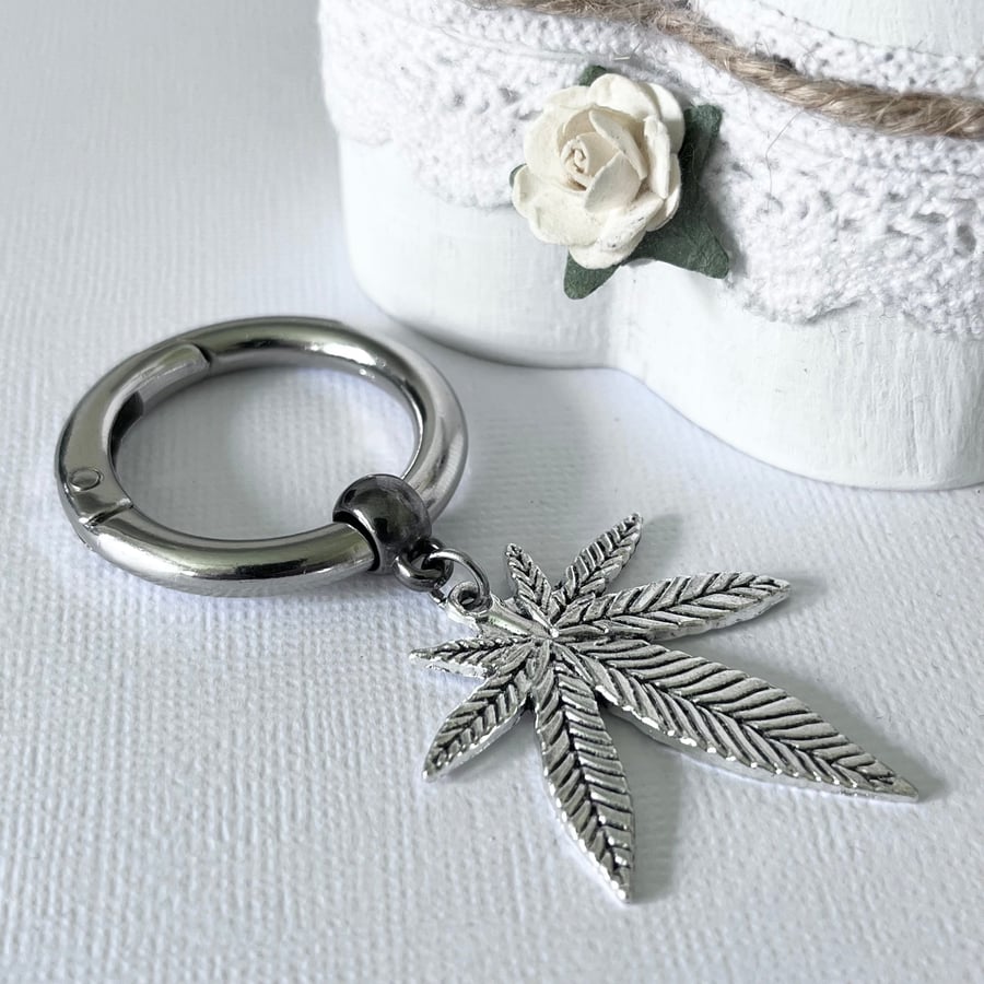 Leaf Keyring