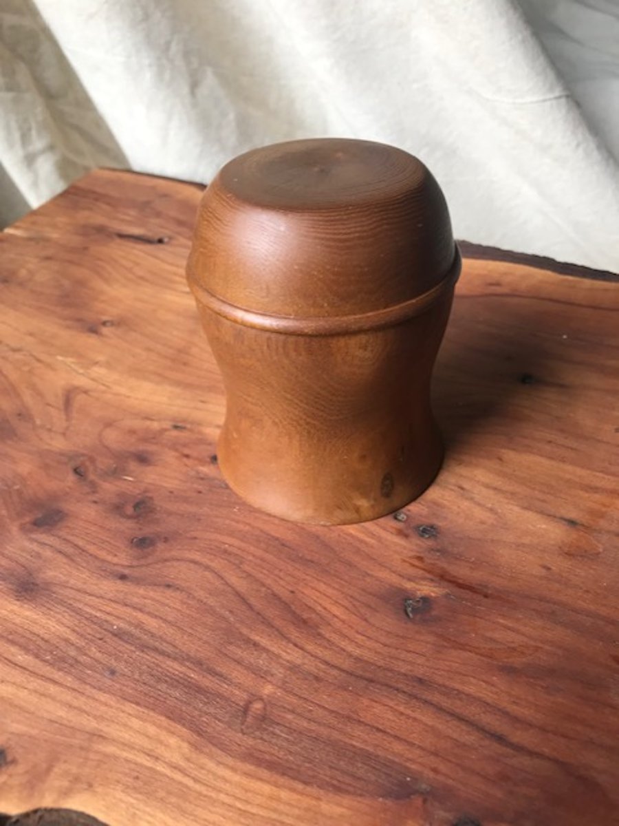 Laburnum lidded pot