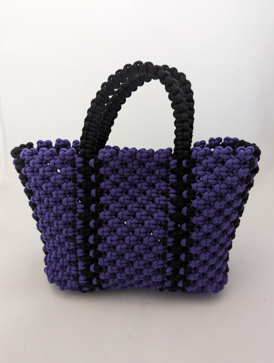 Macrame handbag (purple and black)
