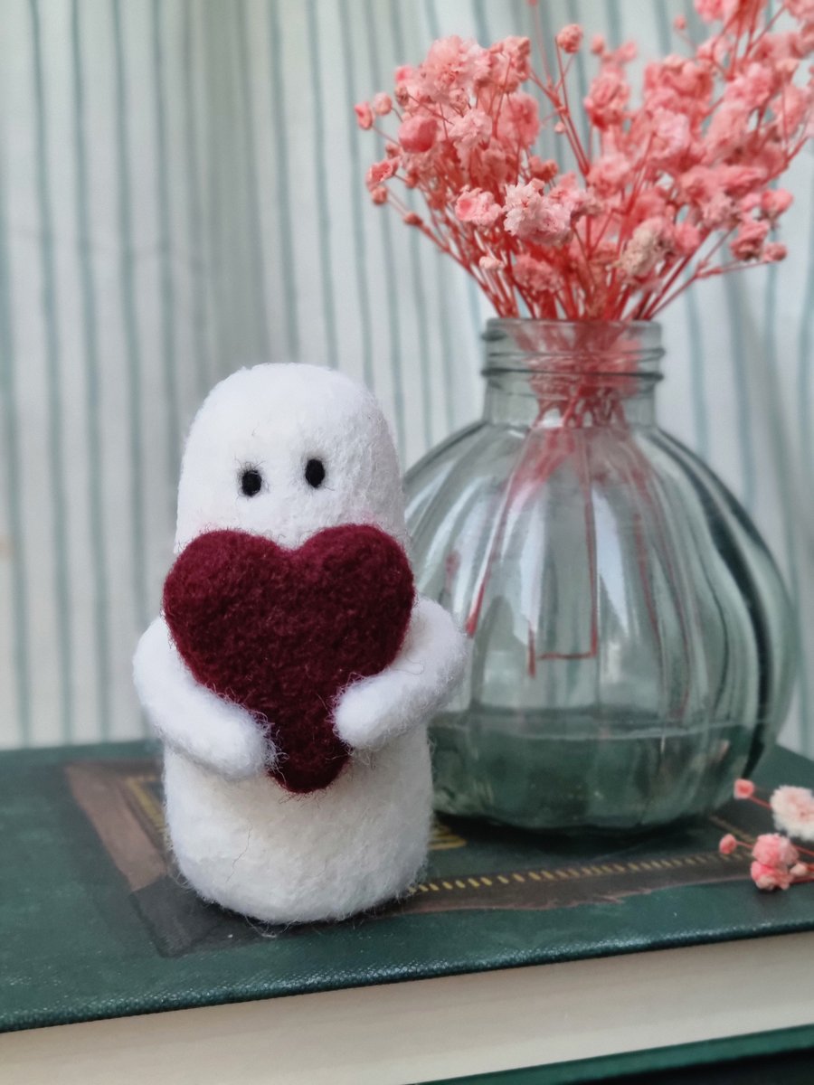 "The Lonely Hearts Club" Needlefelt Ghost Valentine Collection - Casanova