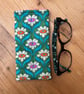 Retro Flower Print Quilted Fabric Glasses Case
