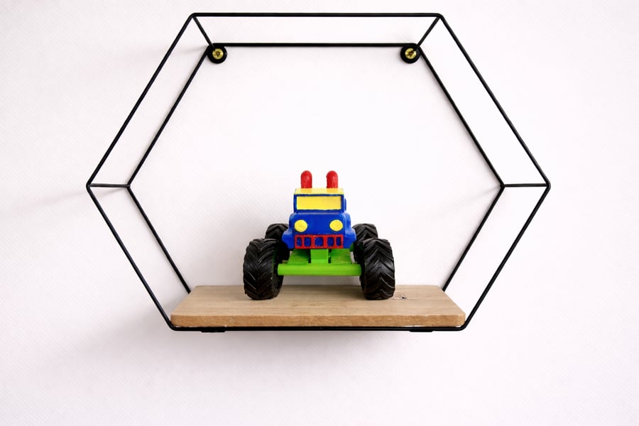 Monster Truck Figurine 120 - 100 - 90mm