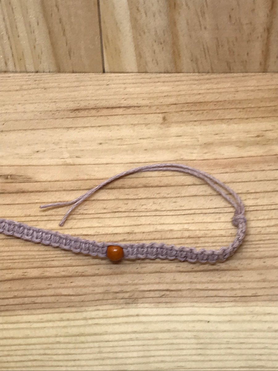  Children's Macrame Bead Bracelet. (114)