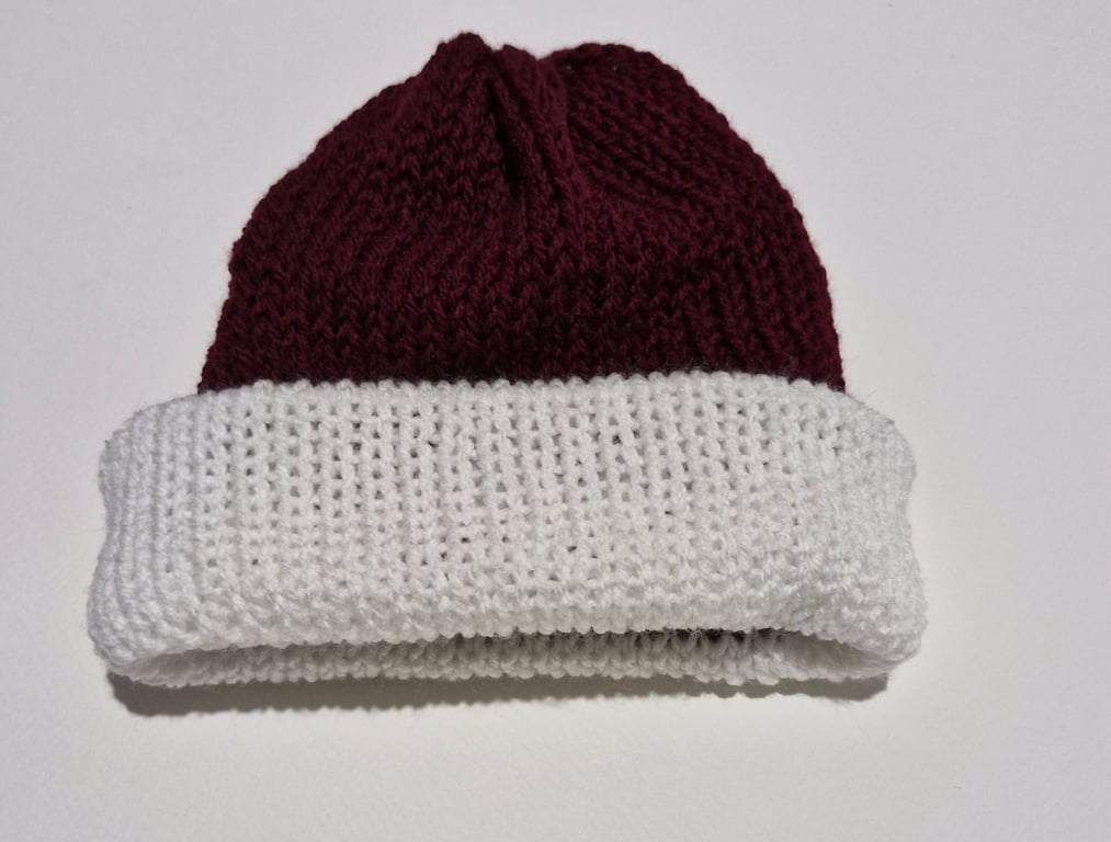 White & Burgundy Wool Beanie Hat 6-12 Month Unisex
