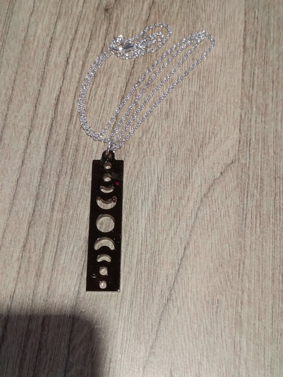 Necklace handmade very unique and pretty ideal gift 