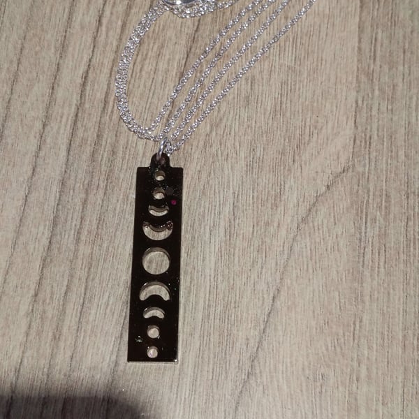 Necklace handmade very unique and pretty ideal gift 