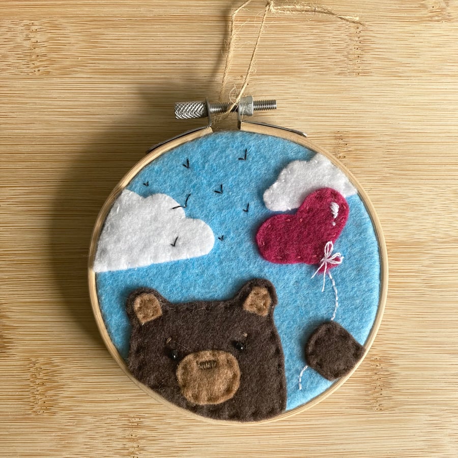 Bear with a balloon, wall hanging, embroidery hoop illustration 