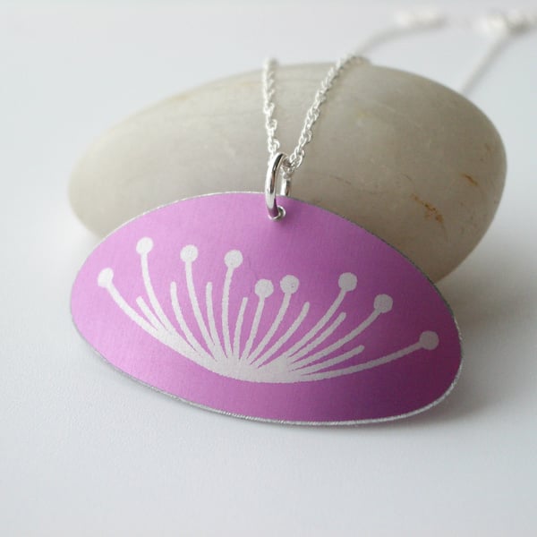 Cow parsley oval pendant in pink and silver