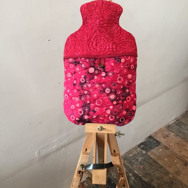 Cover - Hot Water Bottle, 2L - Red Doty -Batik, 100% Cotton, Quilted