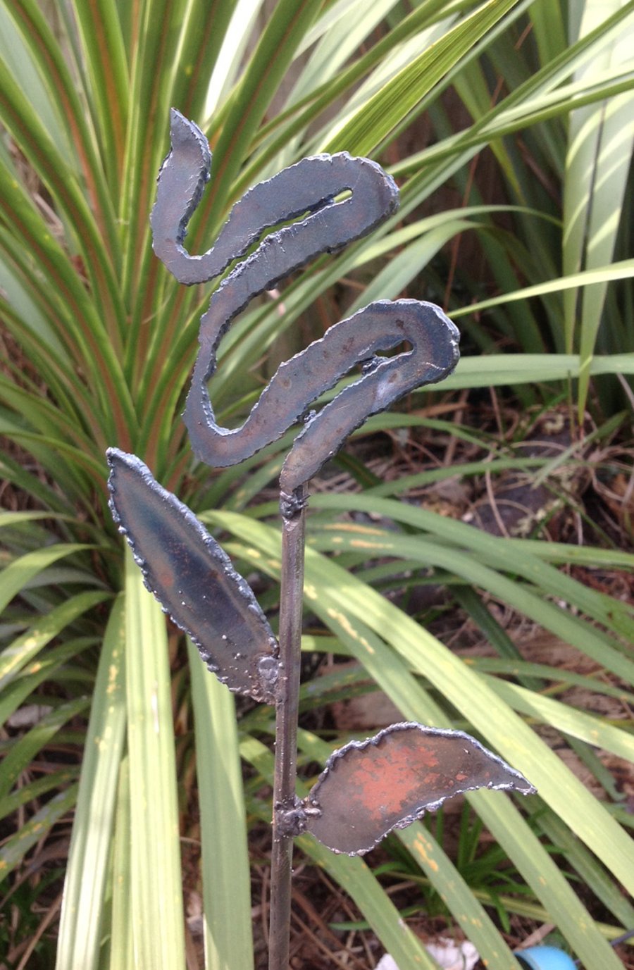  Rustic abstract plant support