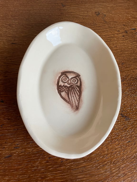 Perfectly Imperfect - Ceramic oval soap dish with owl design