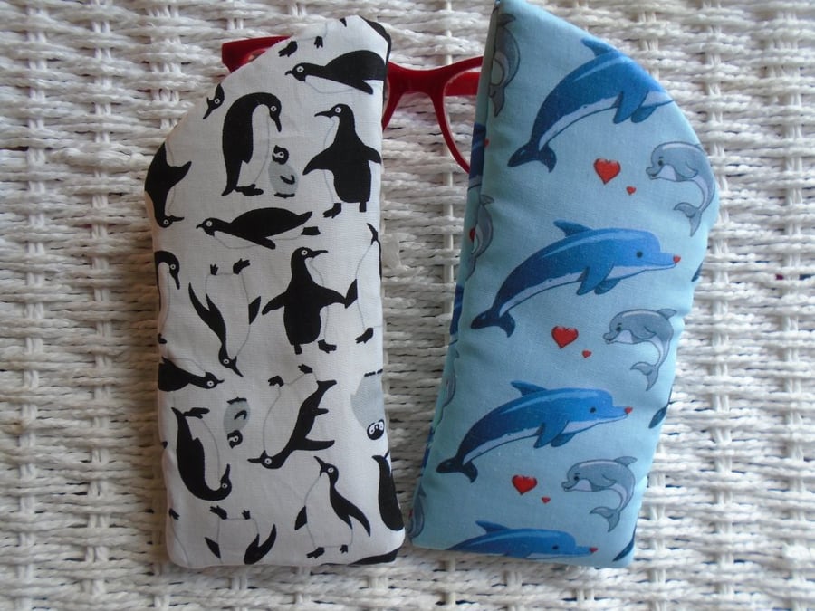 Pack of 2 Glasses Cases Dolphins & Penguins.