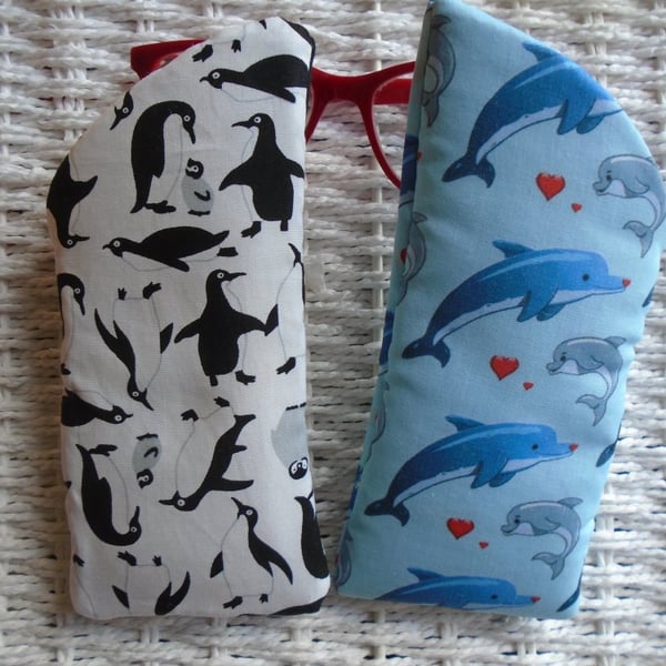 Pack of 2 Glasses Cases Dolphins & Penguins.