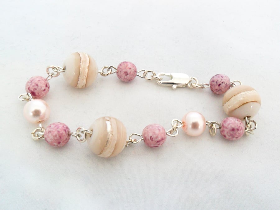 Pink and cream bead bracelet