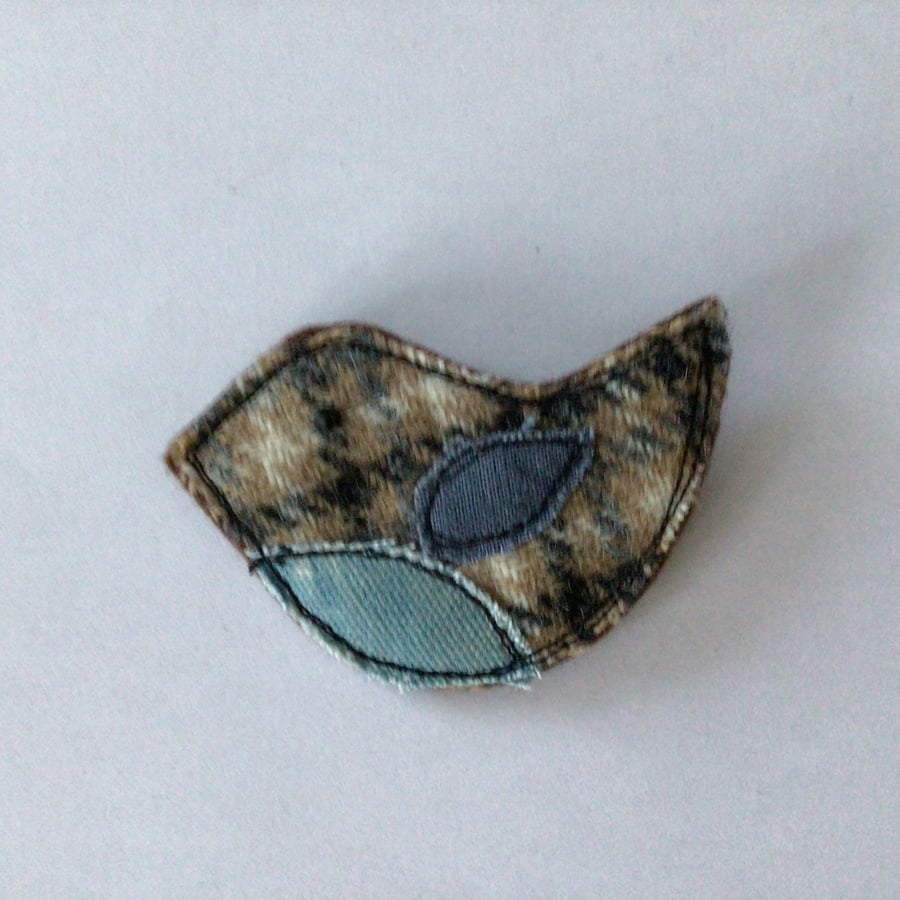 Brown Tweed Wool Textile Appliqué Bird Brooch