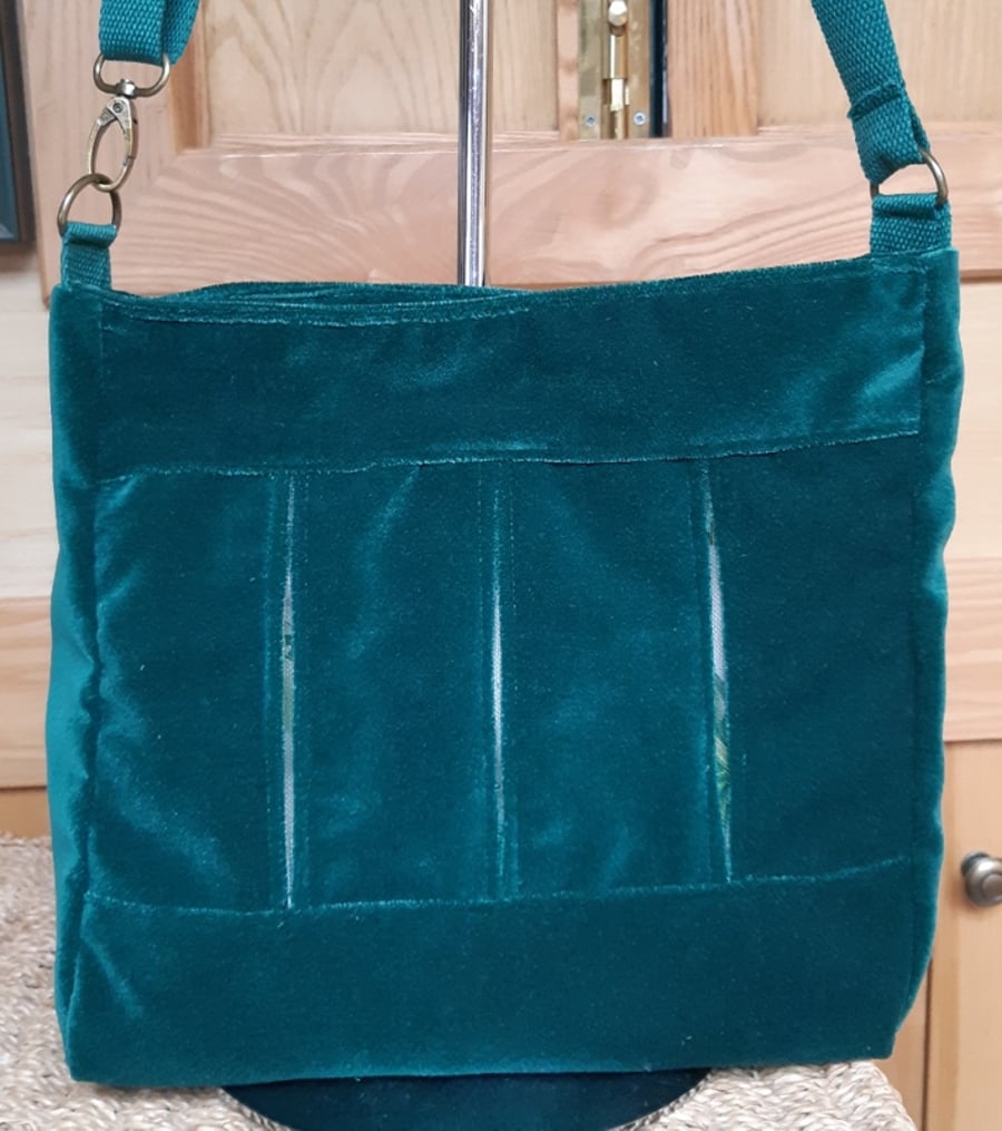 Green velvet and linen bag