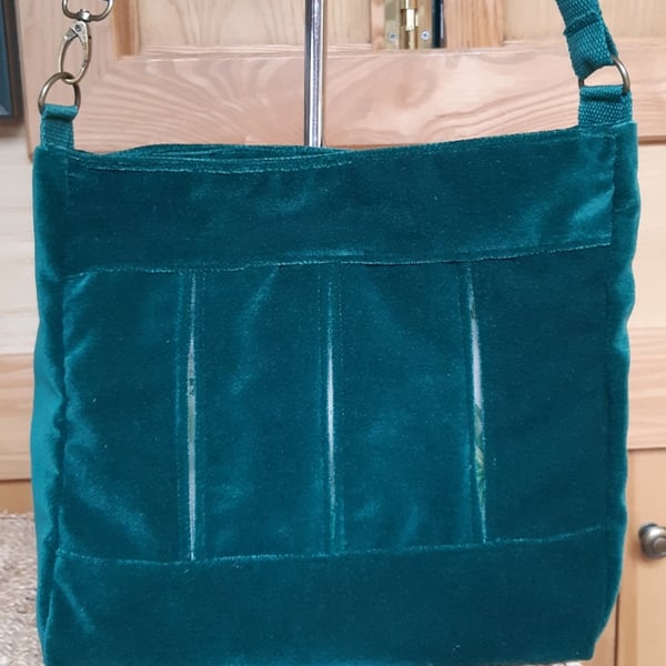 Green velvet and linen bag