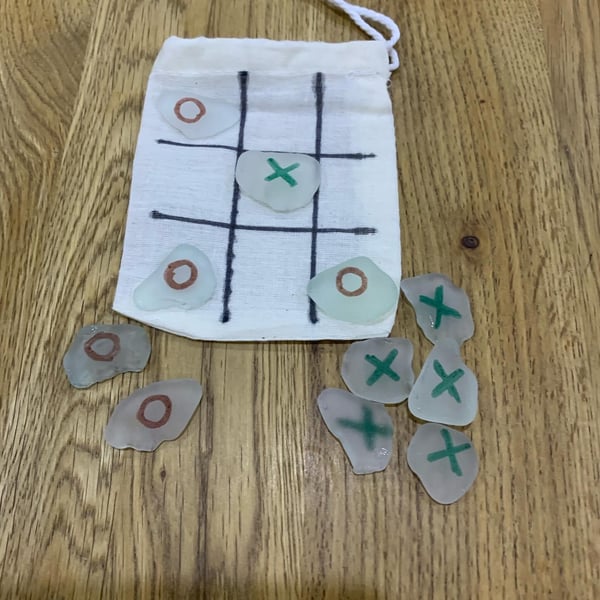 Seaglass Noughts and Crosses