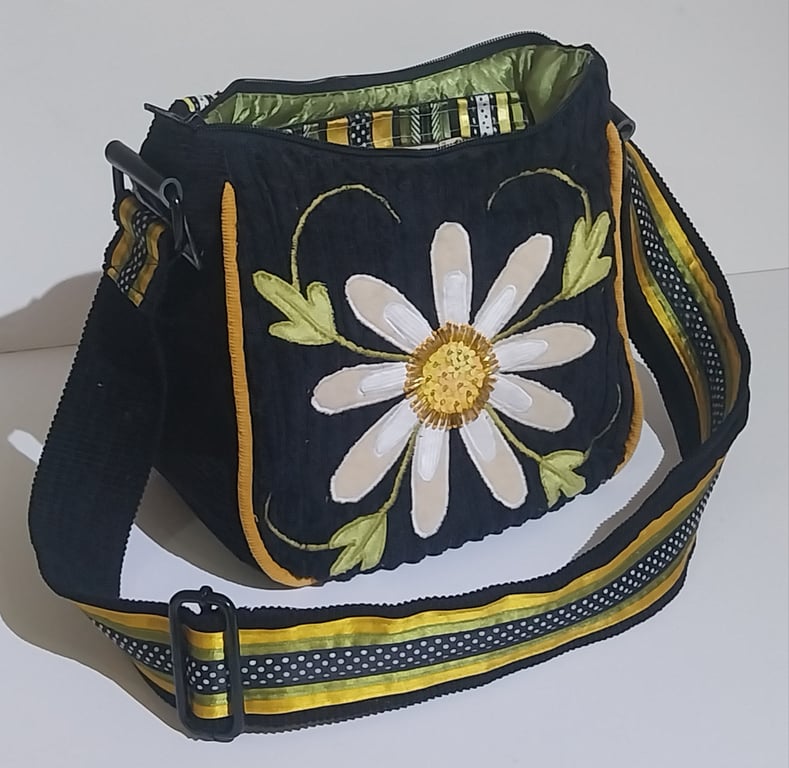 Sparkly Daisy handbag