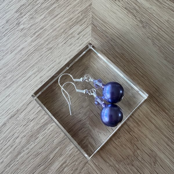 Beautiful beaded earrings - one pair