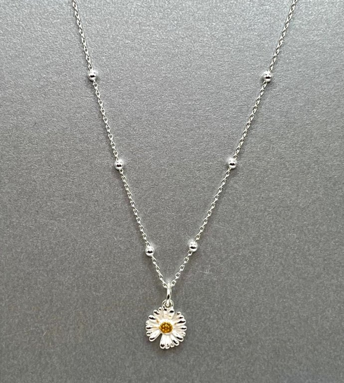 Sterling Silver Daisy Flower Necklace 