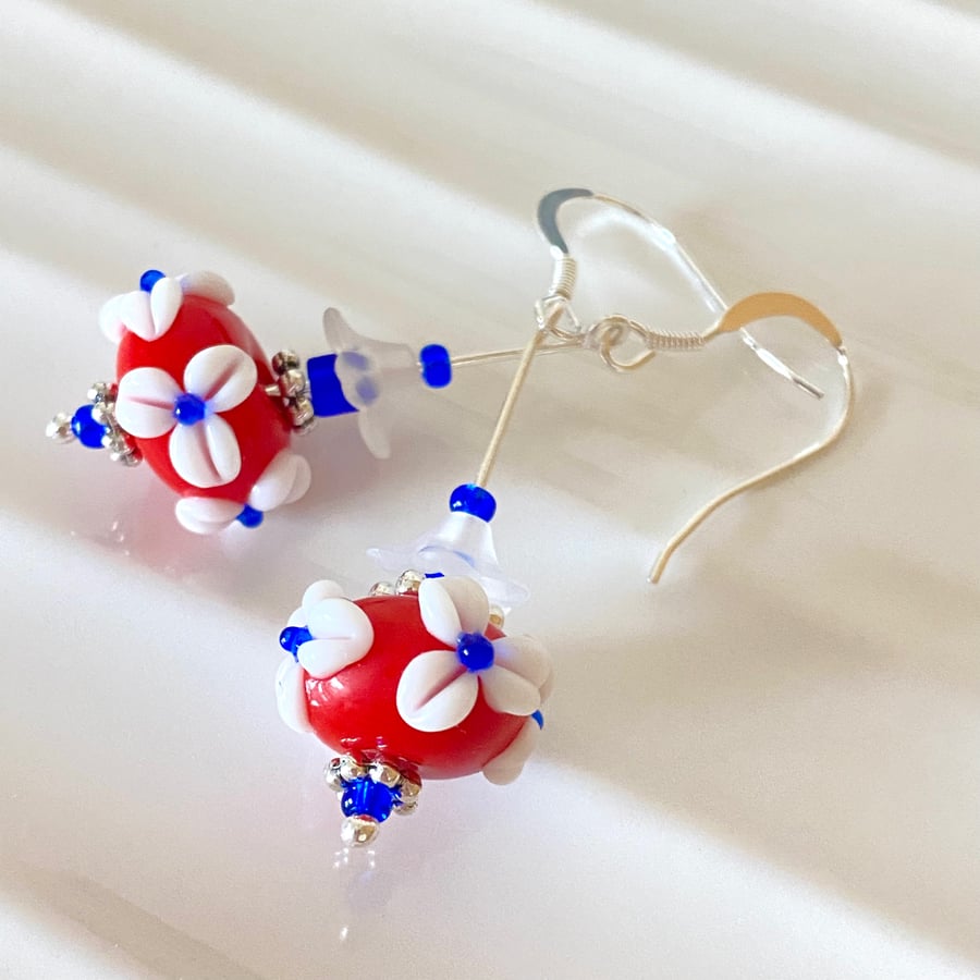 Red, White and Blue Glass Dangle Drop earrings, Silver Flower Blossom Design.f&w