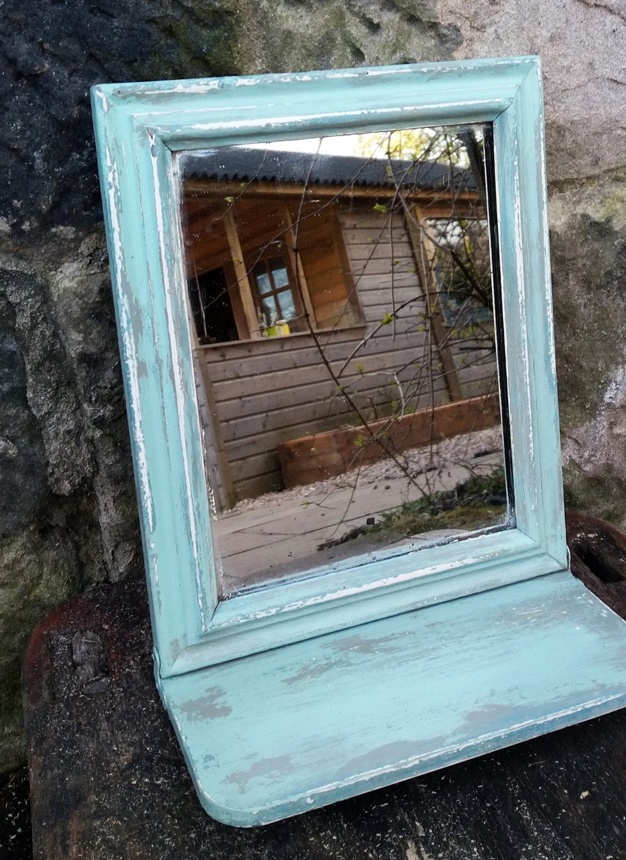 Vintage bathroom shaving mirror painted in layers of Fusion Mineral Paint