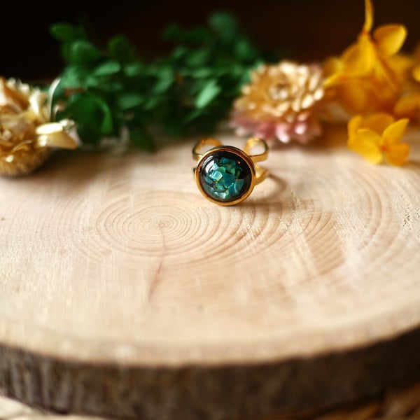 Hypoallergenic Gold Stainless Steel Adjustable Green Shell Ring
