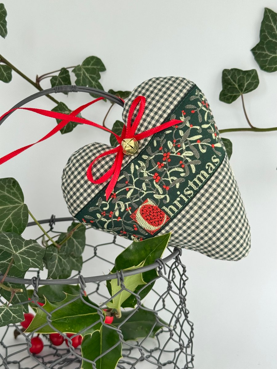 MISTLETOE CHRISTMAS HEART DECORATION - green check and red