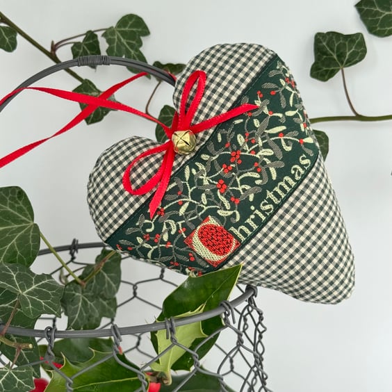 MISTLETOE CHRISTMAS HEART DECORATION - green check and red