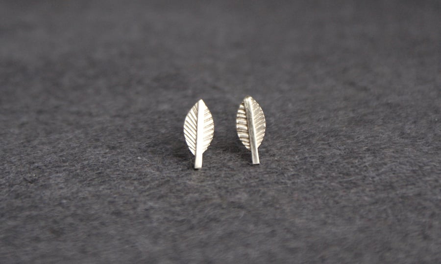 Silver tree stud earrings