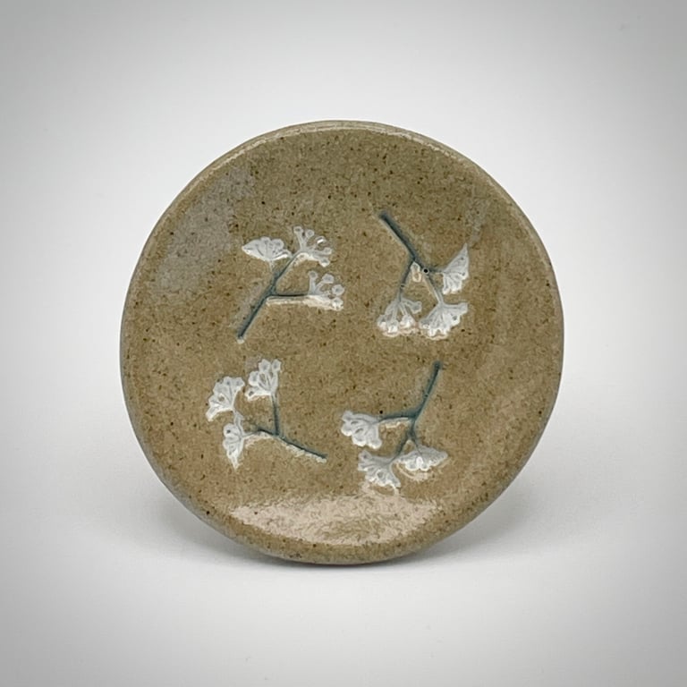 NEW! Stoneware ring dish with cow parsley design