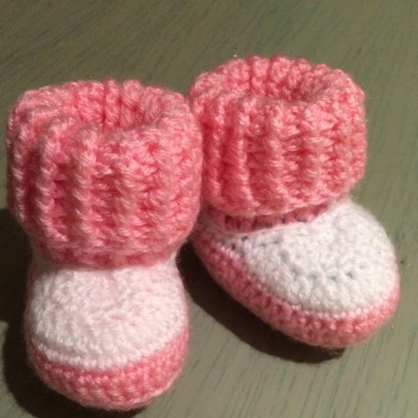 Gorgeous Crochet Booties 