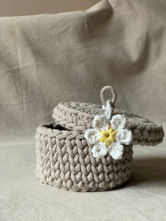 Jewellery box, small storage