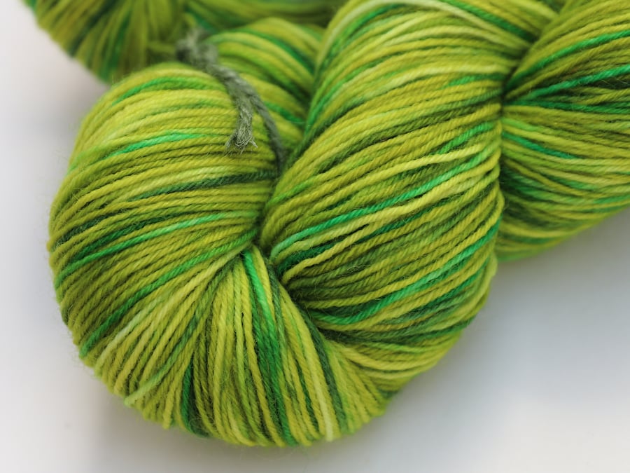 Guacamole and Lime - Superwash merino-nylon 4 ply yarn 
