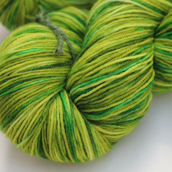 Guacamole and Lime - Superwash merino-nylon 4 ply yarn 