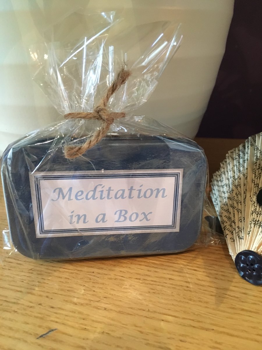 MEDITATION IN A BOX - DARK BLUE