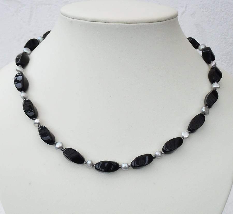 Pearl and onyx necklace