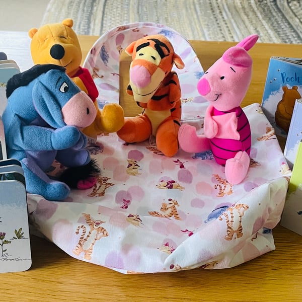 Winnie the Pooh Story Book Bag