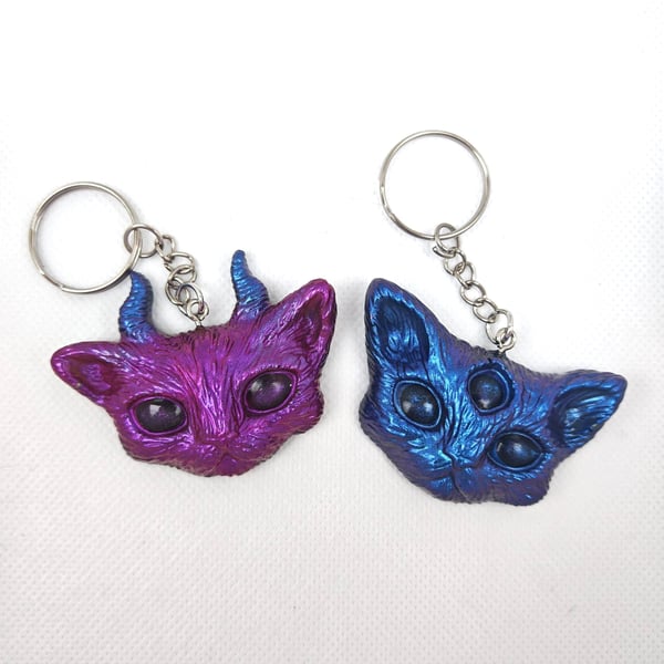 Handmade Gothic Cat Keyring Set: Chameleon Resin Keychain- Friends Gift