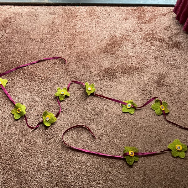 Flower chain