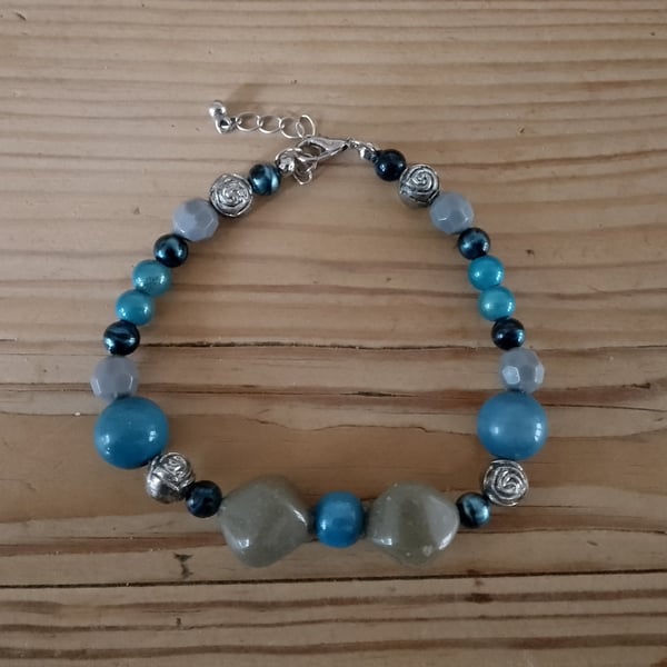 Handmade beaded bracelet
