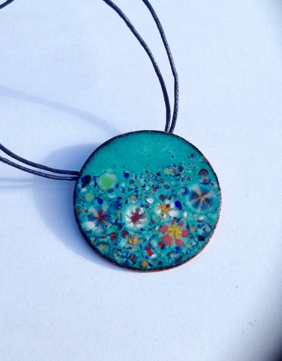 LARGE ROUND FLORAL-ENAMELLED NECKLACE - GARDEN  STATEMENT PIECE!