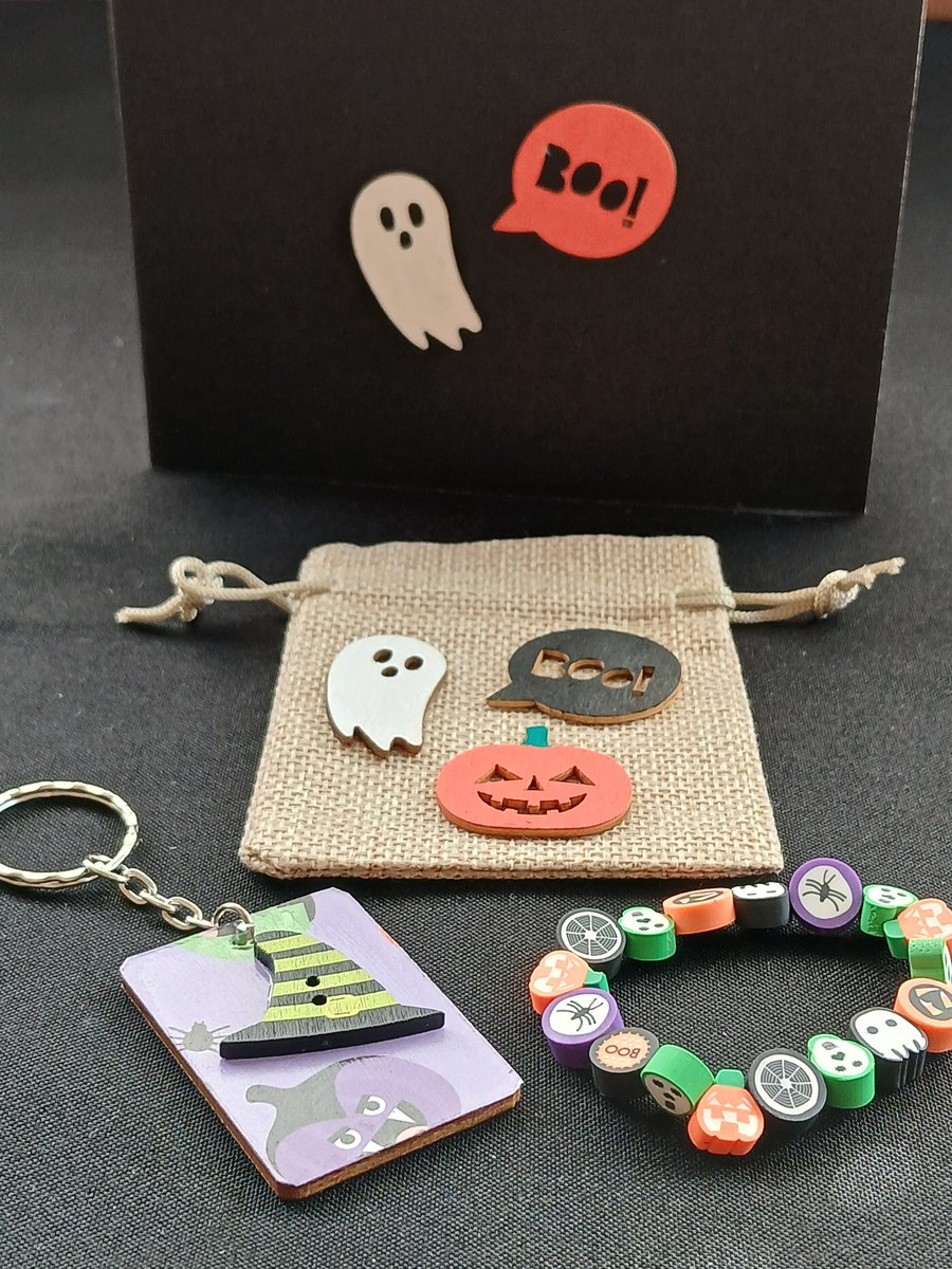 Handmade Halloween bracelet and keyring 